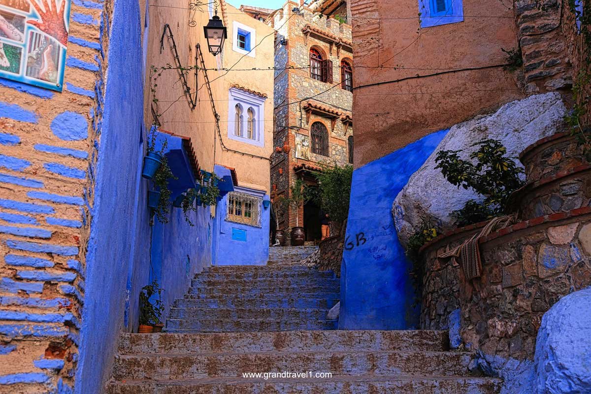 Marrakesh Magic: Is it a WHITE or BLACK magic !!!Unveiling the City's Must-See Wonders