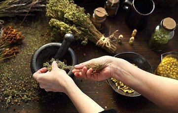 Queen Cleoptra’s natural remedies, antidotes, and secret ingredients for skincar