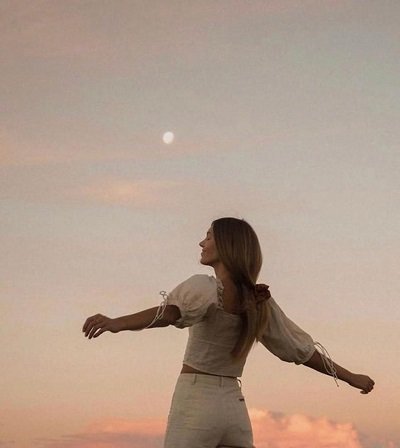 Health coach and hormonal balance program